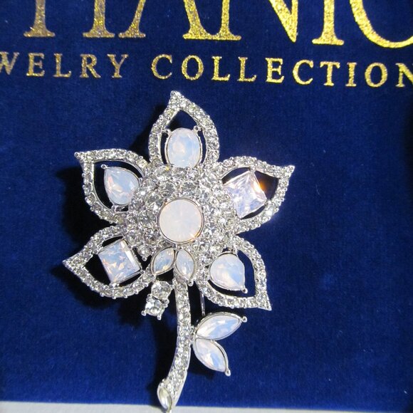 JTV Titanic Jewelry Collection Faux Opal & Faux Diamond Floral Pin - Gorgeous!! - Picture 1 of 16